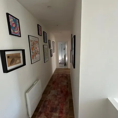 Beautiful Townhouse With Parking Space Strasburgo