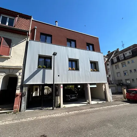 Appartamento Beautiful Townhouse With Parking Space
