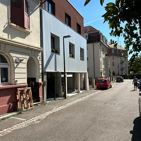 Beautiful Townhouse With Parking Space Strasburgo